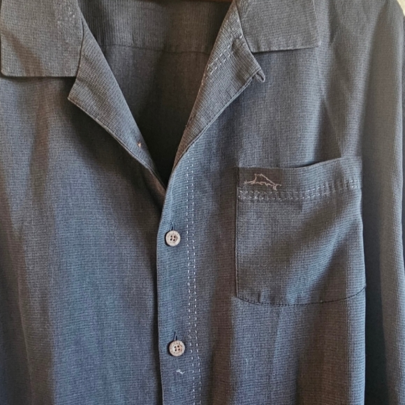 Black tommy Bahama Silk button down - Picture 6 of 7